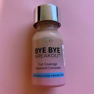 IT Cosmetics Bye Bye Breakout Full-Coverage Concealer